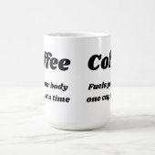 コーヒーは1個のコップが一度に襲うあなたの体に燃料を供給します コーヒーマグカップ (中央)