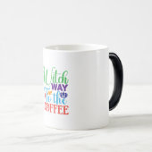 コーヒーへのハロウィーンの魔女の道 モーフィングマグカップ (正面右)