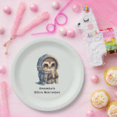 コーヒーを入れたかわいい大きな目のフクロウ誕生日 ペーパープレート (パーティー)
