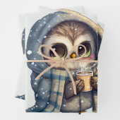 コーヒーを入れたかわいい大きな目のフクロウ ラッピングペーパーシート (インサイチュ)
