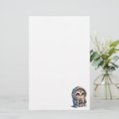 コーヒーを入れたかわいい大きな目のフクロウ 便箋 (スタンド正面)