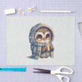 コーヒーを入れたかわいい大きな目のフクロウ 薄葉紙 (クラフト)