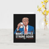 コーヒーを再び強くするパロディおもしろいコーヒーを切り詰める カード (黄色い花)