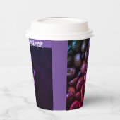 コーヒーを叫ぶ – 目覚める 紙コップ (左)