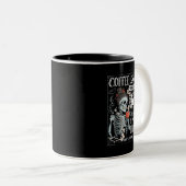 コーヒーを後ろ向きに流すとエフォックおもしろいスケルトン ツートーンマグカップ (正面右)