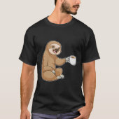 コーヒーを飲みながらナマケモノ Tシャツ (正面)