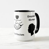 コーヒーを飲む人種差別を助長する女性 マグカップ (正面右)
