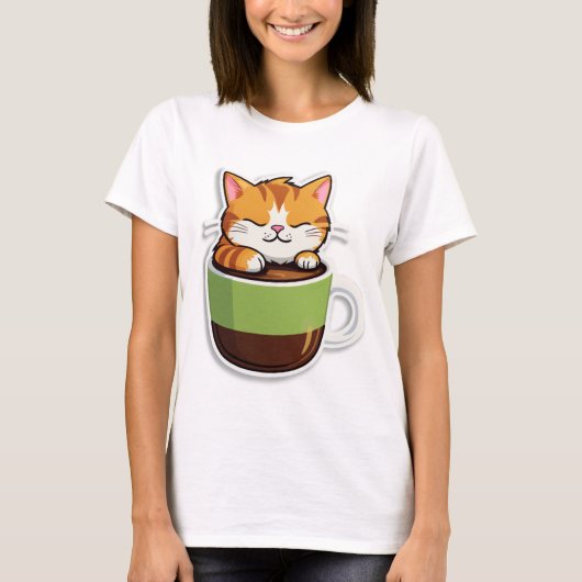 コーヒーを飲む前の猫たち – かわいい猫とマグカップTシャツ Tシャツ (正面)