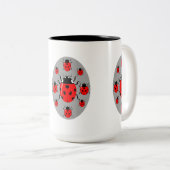 コーヒーを飲む ツートーンマグカップ (正面右)