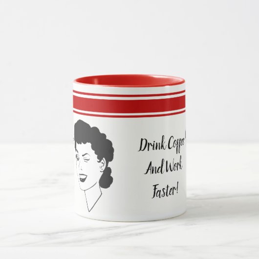 コーヒーを飲んで作業をより速くレトロスタイルマグカップ マグカップ (中央)