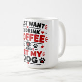 コーヒーを飲んで犬を撫でたいだけ コーヒーマグカップ (正面右)