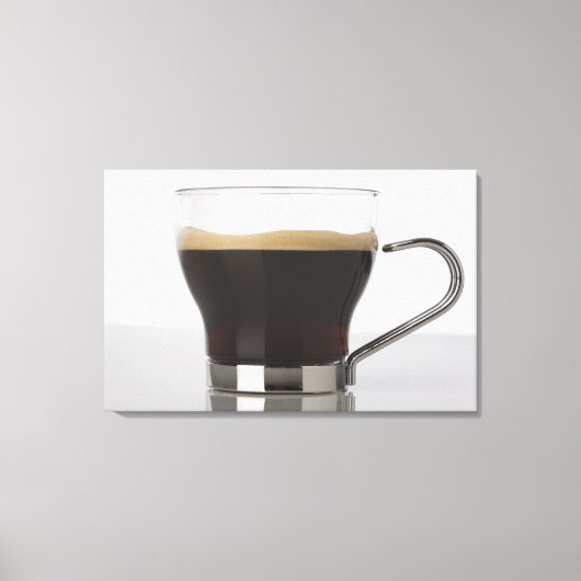 コーヒーカップのクローズアップ キャンバスプリント (正面)