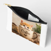 コーヒーカップチャームの子猫 アクセサリーポーチ (見開き)