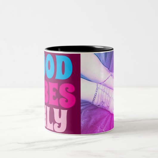 コーヒーカップ (中央)