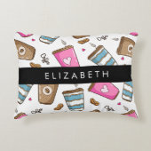 コーヒーカップ、コーヒー豆、ハート、あなたの名前 アクセントクッション (正面)