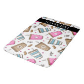 コーヒーカップ、コーヒー豆、ハート、あなたの名前 バスマット (アングル)