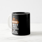 コーヒーキリストが皆に許しを提供 ツートーンマグカップ (正面左)