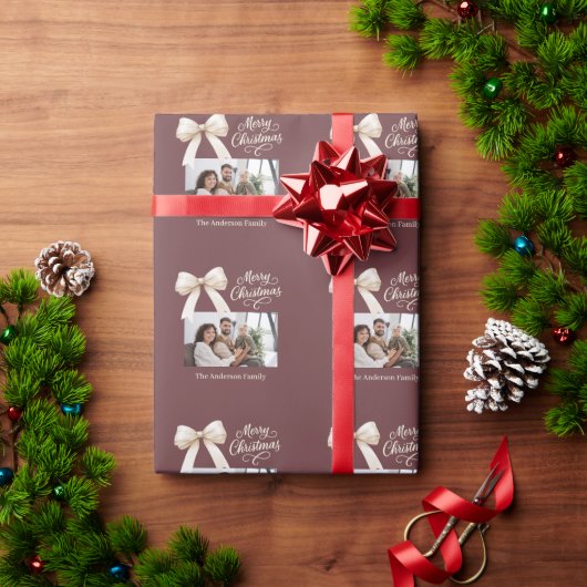 コーヒーブラウンクリームの弓の写真のスクリプトクリスマス ラッピングペーパー (クリスマスギフト)