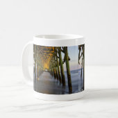 コーヒーマグで光を照らす コーヒーマグカップ (正面左)