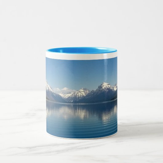 コーヒーマグとグレイシャナショナルパーク写真 ツートーンマグカップ (中央)