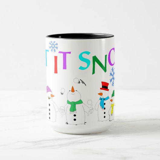 コーヒーマグの上に雪だるまを積んで雪を降らせる マグカップ (中央)