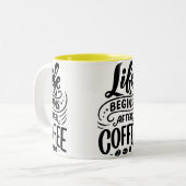 コーヒーマグの後に人生が始まはっきりしたる – やる気を起こさせる & ツートーンマグカップ (正面左)