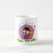 コーヒーマグを運ぶカップル コーヒーマグカップ (中央)