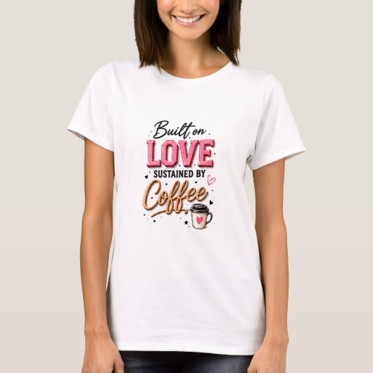 ☕ コーヒーママギフト ヤングママへのプレゼント 💖 Tシャツ (正面)