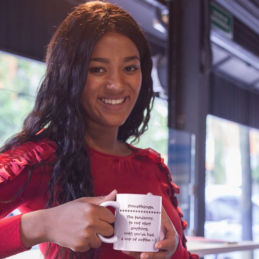 コーヒー中毒者のおもしろマグカップを先送りする マグカップ