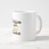 コーヒー中毒者のレトロロゴ ジャンボコーヒーマグカップ (正面右)