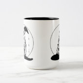 コーヒー前の魔女 – Halloween Muggs ツートーンマグカップ (中央)