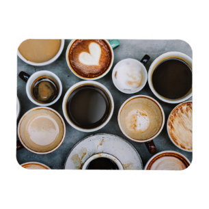 コーヒー好きの人がカフェインを夢見る マグネット