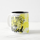 コーヒー引用文熱い混乱しかし私は賛美いる ツートーンマグカップ (正面左)