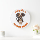 コーヒー愛好家の朝 – かわいい犬の印刷可能なポスター ラージ壁時計 (ホーム)