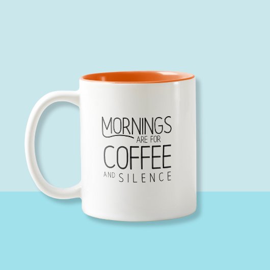 コーヒー愛好家、朝の静かなタイポグラフィユーモア ツートーンマグカップ