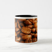 コーヒー豆のマグ- Lameen著… ツートーンマグカップ (中央)