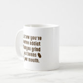 コーヒー豆を挽く コーヒーマグカップ (正面左)