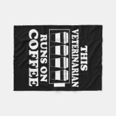 コーヒー走の現状獣医おもしろい師 フリースブランケット (正面(横))