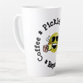 コーヒー、ピックボール、ワイン、リピートピックボール中毒者 カフェラテマグ (左アングル)