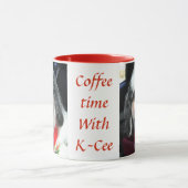コーヒー・マグ11oz、かわいい犬K Ceeの赤 マグカップ (中央)