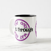 コーヒー・マグ-唯一の出口はあります ツートーンマグカップ (正面左)