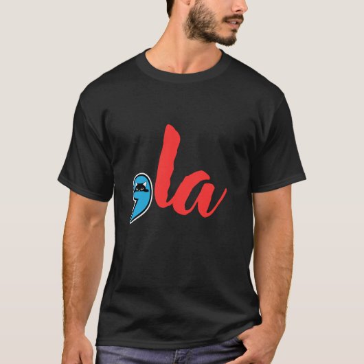 コーマ・ラ 2024年 猫のレディ Tシャツ (正面)