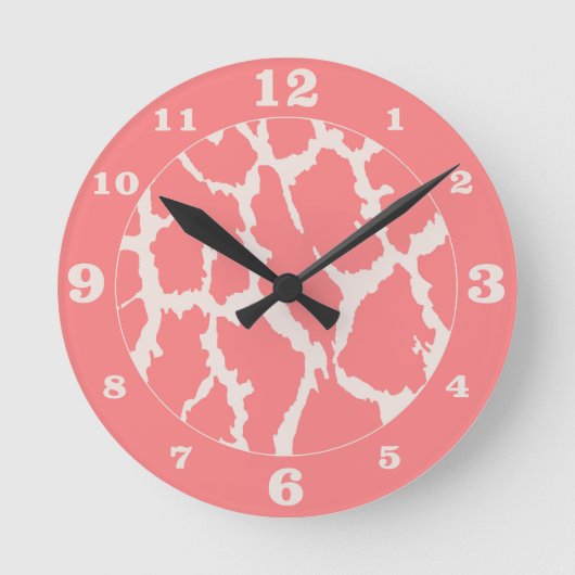 コーラルキリンアニマルプリントナンバード ラウンド壁時計 (正面)