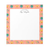 コーラルスクールの用品とアルファベットパターン ノートパッド (正面)