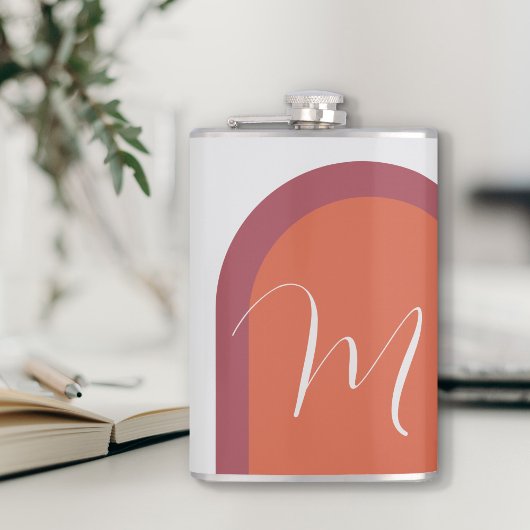 コーラルスタイリッシュマゼンタピンクアーチおよびモノグラム フラスク