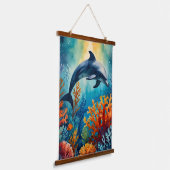 コーラルパラダイスの優雅なイルカ 吊り下げ型タペストリー (傾斜あり)