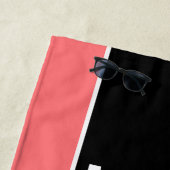 コーラルパーソナライズされたサッカー選手の名前 ビーチタオル (インサイチュ)