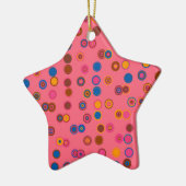 コーラルピンクのバブルガム幾何学模様 セラミックオーナメント (左)