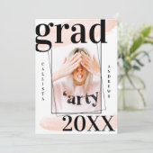 コーラルピンクの水彩筆跡の写真卒業 招待状 (スタンド正面)