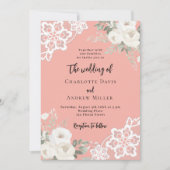 コーラルピンクの白いバラ結婚のレース 招待状 (正面)